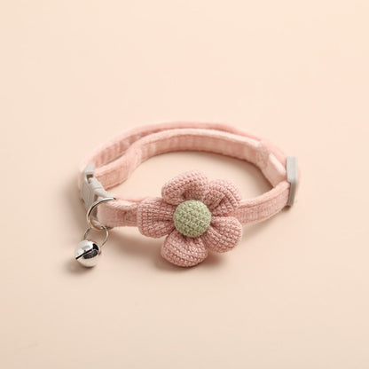 Flower Cat Collar with Bell – Cute, Colorful & Perfectly Fitted