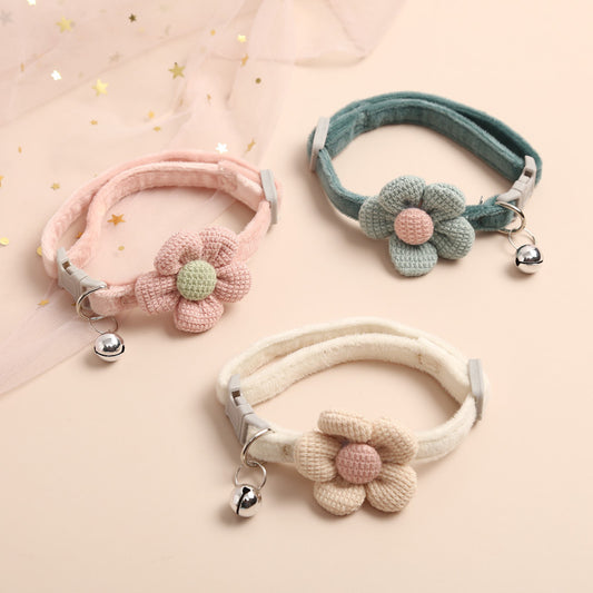 Flower Cat Collar with Bell – Cute, Colorful & Perfectly Fitted