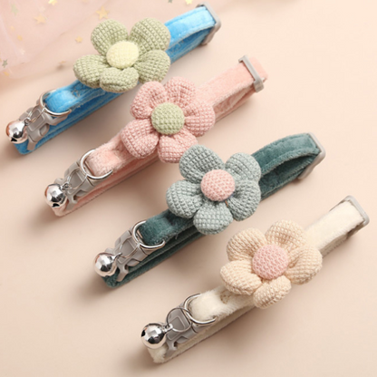 Flower Cat Collar with Bell – Cute, Colorful & Perfectly Fitted